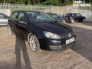 Location: Leeds - 2010 VOLKSWAGEN GOLF MATCH TDI DSG 5 Door Hatchback REG: LL60APX, Keys: No, MOT Expiry date: 03-01-2025, 1598 Diesel, 7 Speed S-Auto Diesel, Former Keepers: 6