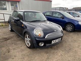 Location: Leeds - 2007 MINI ONE 3 Door Hatchback REG: PJ57VUD, Keys: No, MOT Expiry date: 07-08-2025, 1397 Petrol, 6 Speed Manual Petrol, Former Keepers: 5