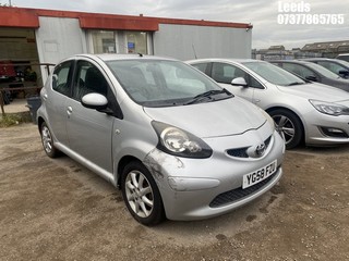 Location: Leeds - 2008 TOYOTA AYGO PLATINUM VVT-I 5 Door Hatchback REG: YG58FZU, Keys: No, MOT Expiry date: 06-04-2026, 998 Petrol, 5 Speed Manual Petrol, Former Keepers: 3