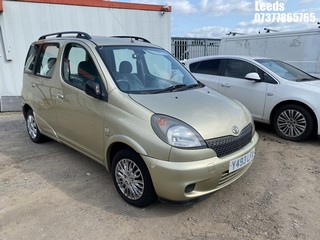 Location: Leeds - 2001 TOYOTA YARIS VERSO GS MPV REG: Y493LFA, Keys: No, MOT Expiry date: 21-02-2025, 1299 Petrol, 5 Speed Manual Petrol, Former Keepers: 6