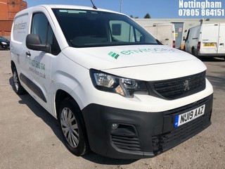 Location: Nottingham - 2019  PEUGEOT  PARTNER PROFESSIONAL L1 B  Panel Van  REG: NU19AAZ, 1560cc Diesel , 5 Speed Manual Diesel , Former Keepers: 1, Keys: Yes, MOT Expiry date: 17/11/2025