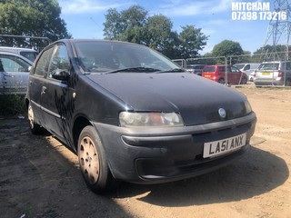 Location: Mitcham - 2002 FIAT PUNTO 1.2 5 Door Hatchback REG: LA51ANX, Keys: No, MOT Expiry date: 28/11/2025, 1242 Petrol, 5 Speed Manual Petrol, Former Keepers: 2