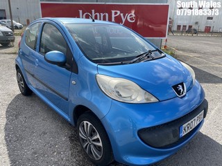 Location: South Wales - 2007 PEUGEOT 107 URBAN 5 Door Hatchback REG: KR07PBX, Keys: No, MOT Expiry date: 30/06/2025, 998 Petrol, 5 Speed Manual Petrol, Former Keepers: 7