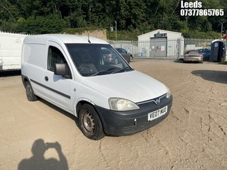 Location: Leeds - 2007 VAUXHALL COMBO 1700 CDTI Car Derived Van REG: VE07MUO, Keys: No, MOT Expiry date: 02-10-2024, 1248 Diesel, 5 Speed Manual Diesel, Former Keepers: 5