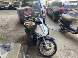 Location: Hayes - 2021 PIAGGIO LIBERTY 125 ABS Scooter REG: KW70LYO, Keys: No, MOT Expiry date: 07/01/2025, 124 Petrol, AUTOMATIC, Former Keepers: 3
