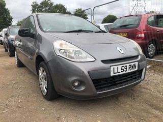 Location: Mitcham - 2010 RENAULT CLIO EXTREME 3 Door Hatchback REG: LL59RWN, Keys: No, MOT Expiry date: 01/03/2024, 1149 Petrol, 5 Speed Manual Petrol, Former Keepers: 3
