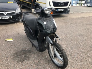 Location: Mitcham - 2007 YAMAHA WHY (YH50) Moped REG: GX07HJG, Keys: No, MOT Expiry date: 25/04/2018, 49 Petrol, Automatic, Former Keepers: 4