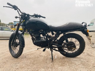Location: Plymouth - 2017 LEXMOTO VALIANT 125 XF 125 R Motorcycle REG: WJ17OET, Keys: No, MOT Expiry date: 28/03/2025, 125 Petrol, , Former Keepers: 5
