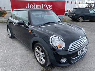 Location: South Wales - 2013 MINI COOPER 3 DOOR HATCHBACK REG: CA62OFE, 1598cc PETROL, 6 SPEED MANUAL PETROL, Former Keepers: 1, Keys: Yes, MOT Expiry date: 24/07/2026