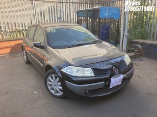 Location: Hayes - 2006 RENAULT MEGANE DYNAMIQUE DCI 5 Door Hatchback REG: SA06AUY, Keys: No, MOT Expiry date: 25/09/2021, 1461 Diesel, 5 Speed Manual Diesel, Former Keepers: 11