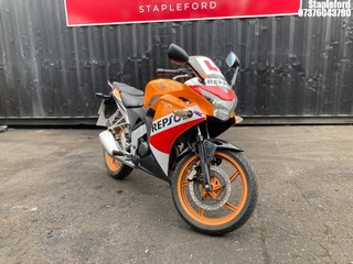 Location: Stapleford - 2015 HONDA CBR 125 R-F Motorcycle REG: BL15XEE, Keys: No, MOT Expiry date: 24/10/2025, 125 Petrol, manual, Former Keepers: 1