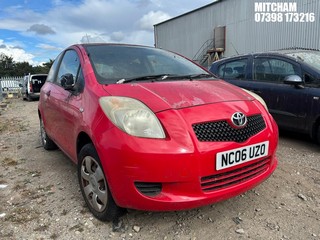 Location: Mitcham - 2006 TOYOTA YARIS T2 3 Door Hatchback REG: NC06UZO, Keys: No, MOT Expiry date: 31/08/2023, 998 Petrol, 5 Speed Manual Petrol, Former Keepers: 4