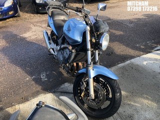 Location: Mitcham - 2005 HONDA CBF 600 N-4 Motorcycle REG: LT54UGR, Keys: No, MOT Expiry date: 10/06/2024, 599 Petrol, Manual, Former Keepers: 7