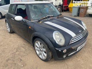 Location: Peterborough - 2005 MINI MINI COOPER 3 Door Hatchback REG: LG55FTU, Keys: No, MOT Expiry date: 19/04/2024, 1598 Petrol, 5 Speed Manual Petrol, Former Keepers: 6