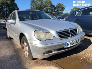 Location: Mitcham - 2004 MERCEDES C180 KOMP. CLASSIC SE A 4 Door Saloon REG: HY04WLF, Keys: No, MOT Expiry date: 01/12/2025, 1796 Petrol, 5 Speed Auto Petrol, Former Keepers: 7