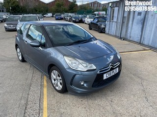 Location: Brentwood - 2011 CITROEN DS3 DSIGN 3 Door Hatchback REG: CV11PLX, Keys: No, MOT Expiry date: 11.06.2025, 1397 Petrol, 5 Speed Manual Petrol, Former Keepers: 6