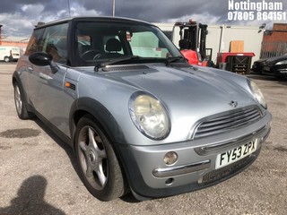 Location: Nottingham - 2003 MINI MINI COOPER 3 DOOR HATCHBACK REG: FY53ZPX, 1598cc PETROL, 5 SPEED MANUAL PETROL, Former Keepers: 4, Keys: Yes, MOT Expiry date: 26/11/2025