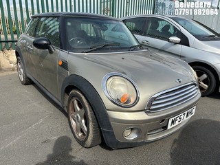 Location: Belvedere - 2007 MINI COOPER AUTO 3 Door Hatchback REG: MF57WHC, Keys: No, MOT Expiry date: 27/08/2025, 1598 Petrol, 6 Speed Auto Petrol, Former Keepers: 5