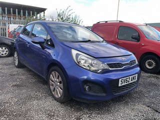 Location: Edinburgh - 2012 KIA RIO 2 ECODYNAMICS 5 Door Hatchback REG: SV62AMX, Keys: No, MOT Expiry date: 17/02/2026, 1396 Petrol, 6 Speed Manual Petrol, Former Keepers: 6