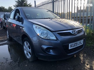 Location: Mitcham - 2009 HYUNDAI I20 COMFORT AUTO 5 Door Hatchback REG: KU09UVJ, Keys: No, MOT Expiry date: 18/01/2026, 1396 Petrol, 4 Speed Auto Petrol, Former Keepers: 4