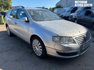 Location: Mitcham - 2008 VOLKSWAGEN PASSAT HIGHLINE TDI Estate REG: AB08RZV, Keys: No, MOT Expiry date: 23/04/2026, 1986 Diesel, 6 Speed Manual Diesel, Former Keepers: 12