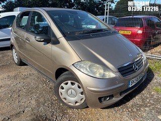 Location: Mitcham - 2006 MERCEDES A150 CLASSIC SE 5 Door Hatchback REG: BK56WXB, Keys: No, MOT Expiry date: 17/01/2025, 1498 Petrol, 5 Speed Manual Petrol, Former Keepers: 10