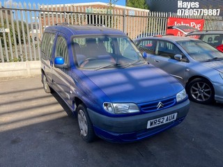 Location: Hayes - 2002 CITROEN BERLINGO MULTISPACE FORTE Estate REG: WR52AUA, Keys: No, MOT Expiry date: 23/03/2024, 1587 Petrol, 5 Speed Manual Petrol, Former Keepers: 7