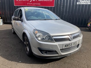 Location: Stapleford - 2006 VAUXHALL ASTRA SRI CDTI 150 XPACK 5 Door Hatchback REG: MM55VCL, Keys: Yes, MOT Expiry date: 18/10/2025, 1910 Diesel, 6 Speed Manual Diesel, Former Keepers: 5