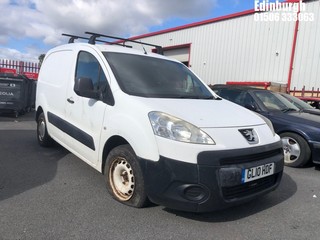 Location: Edinburgh - 2010 PEUGEOT PARTNER 850 S HDI 90 Panel Van REG: GL10HDF, Keys: No, MOT Expiry date: 17/11/2025, 1560 Diesel, 5 Speed Manual Diesel, Former Keepers: 9