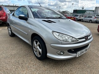 Location: Brentwood - 2004 PEUGEOT 206 ALLURE Coupe REG: LG54FNN, Keys: No, MOT Expiry date: 24.08.2025, 1587 Petrol, 5 Speed Manual Petrol, Former Keepers: 3