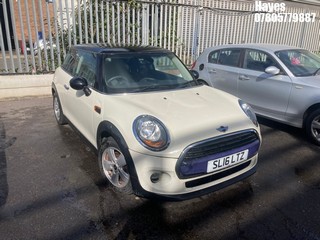 Location: Hayes - 2016 MINI COOPER 3 Door Hatchback REG: SL16LTZ, Keys: Yes, MOT Expiry date: 15/05/2024, 1499 Petrol, 6 Speed Manual Petrol, Former Keepers: 2