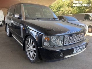 Location: Hayes - 2004 LAND ROVER RANGE ROVER VOGUE V8 AUTO Estate REG: FE54UDL, Keys: No, MOT Expiry date: 31/10/2025, 4398 Petrol, 5 Speed Auto Petrol, Former Keepers: 8