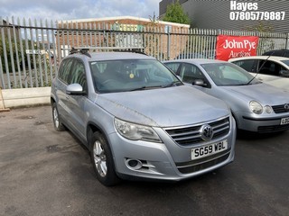 Location: Hayes - 2009 VOLKSWAGEN TIGUAN S TDI 4MOTION AUTO Estate REG: SG59WBL, Keys: No, MOT Expiry date: 20/09/2024, 1968 Diesel, 6 Speed Auto Diesel, Former Keepers: 5