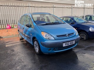 Location: Hayes - 2001 CITROEN XSARA PICASSO SX 16V MPV REG: Y112VGO, Keys: No, MOT Expiry date: 02/06/2025, 1749 Petrol, 5 Speed Manual Petrol, Former Keepers: 4