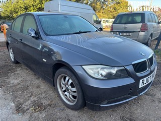 Location: Mitcham - 2007 BMW 318I ES 4 Door Saloon REG: RJ07KAX, Keys: No, MOT Expiry date: 04/02/2025, 1995 Petrol, 6 Speed Manual Petrol, Former Keepers: 4