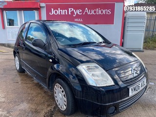 Location: Hull - 2006 CITROEN C2 DESIGN 3 Door Hatchback REG: YM06AOL, Keys: No, MOT Expiry date: 16/01/2025, 1124 Petrol, 5 Speed Manual Petrol, Former Keepers: 3