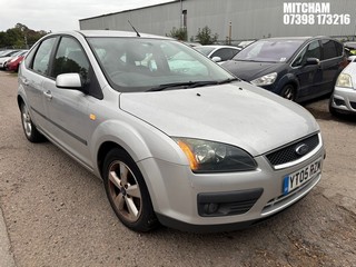 Location: Mitcham - 2005 FORD FOCUS ZETEC CLIMATE 5 Door Hatchback REG: YT05RZM, Keys: No, MOT Expiry date: 21/10/2025, 1596 Petrol, 5 Speed Manual Petrol, Former Keepers: 6