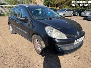 Location: Peterborough - 2009 RENAULT CLIO DYNAMIQUE 16V Estate REG: RK09BNJ, Keys: No, MOT Expiry date: 13/02/2025, 1149 Petrol, Manual, Former Keepers: 3