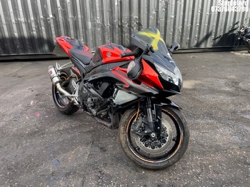Location: Stapleford - 2008 SUZUKI GSXR 750 K8 Motorcycle REG: HG58NJJ, Keys: Yes, MOT Expiry date: 01/04/2026, 749 Petrol, , Former Keepers: 8