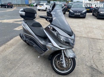 Location: Belvedere - 2013 PIAGGIO X10 350 Motorcycle REG: GF13RKY, Keys: No, MOT Expiry date: 25/06/2026, 330 Petrol, AUTOMATIC, Former Keepers: 4