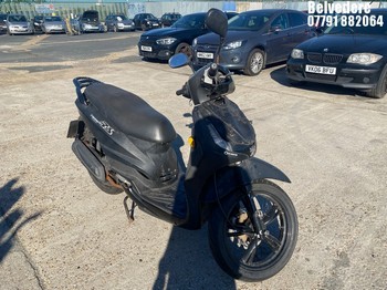 Location: Belvedere - 2013 PEUGEOT TWEET 50 PX Moped REG: LF13VHK, Keys: No, MOT Expiry date: 23/06/2024, 49 Petrol, AUTOMATIC, Former Keepers: 10