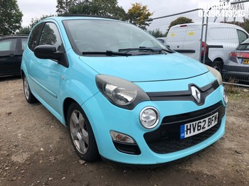 Location: Mitcham - 2012 RENAULT TWINGO DYNAMIQUE 3 Door Hatchback REG: HV62BFM, Keys: No, MOT Expiry date: 21/04/2025, 1149 Petrol, 5 Speed Manual Petrol, Former Keepers: 5