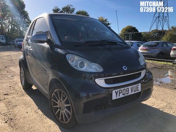 Location: Mitcham - 2009 SMART FORTWO PASSION MHD AUTO Coupe REG: YP09VUE, Keys: No, MOT Expiry date: 02/02/2025, 999 Petrol, 5 Speed Auto Petrol, Former Keepers: 8