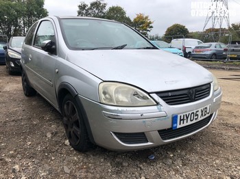Location: Mitcham - 2005 VAUXHALL CORSA BREEZE 3 Door Hatchback REG: HY05XBJ, Keys: No, MOT Expiry date: 05/12/2025, 998 Petrol, 5 Speed Manual Petrol, Former Keepers: 8