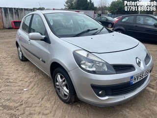 Location: Peterborough - 2006 RENAULT CLIO DYNAMIQUE 5 Door Hatchback REG: HV56USH, Keys: No, MOT Expiry date: 22/08/2025, 1390 Petrol, 5 Speed Manual Petrol, Former Keepers: 8