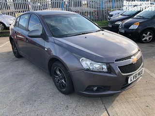 Location: Brentwood - 2011 CHEVROLET CRUZE LT AUTO 5 Door Hatchback REG: LV61MGE, Keys: No, MOT Expiry date: 18.03.2025, 1598 Petrol, 6 Speed Auto Petrol, Former Keepers: 16