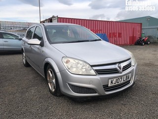 Location: Edinburgh - 2007 VAUXHALL ASTRA LIFE 5 Door Hatchback REG: KJ07LBA, Keys: No, MOT Expiry date: 21/08/2024, 1364 Petrol, 5 Speed Manual Petrol, Former Keepers: 5