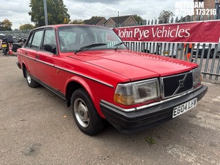Location: Mitcham - 1987 VOLVO 240 GL AUTO 4 Door Saloon REG: E604LHV, Keys: No, MOT Expiry date: 19/07/2025, 1986 Petrol, 4 Speed Auto Petrol, Former Keepers: 5