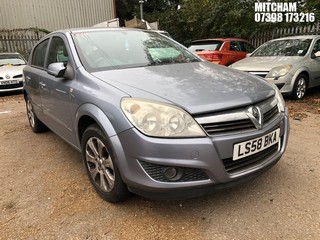 Location: Mitcham - 2008 VAUXHALL  ASTRA BREEZE 5 Door Hatchback REG: LS58BKA, Keys: No, MOT Expiry date: 10/07/2025, 1364 Petrol, 5 Speed Manual Petrol, Former Keepers: 6