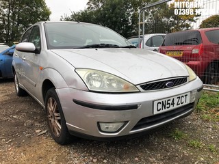 Location: Mitcham - 2004 FORD FOCUS GHIA 5 Door Hatchback REG: CN54ZCT, Keys: No, MOT Expiry date: 25/03/2025, 1596 Petrol, 5 Speed Manual Petrol, Former Keepers: 7